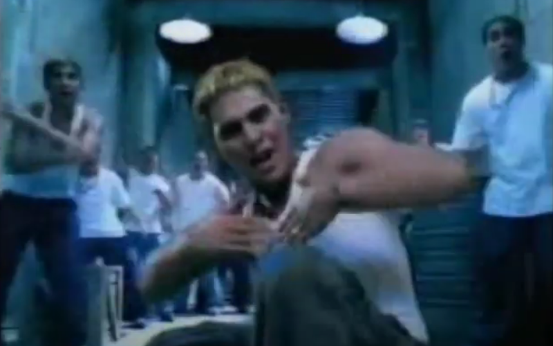WANNABE EMINEM - Sarsi